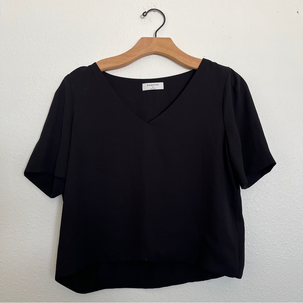 black aritzia babaton work blouse